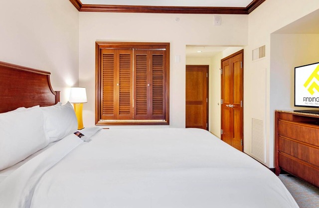 𝐅𝐢𝐧𝐝𝐢𝐧𝐠 𝐌𝐞𝐢𝐥𝐢’𝐬 Gorgeous KoOlina Beachfront Resort + Amenities. 2BR