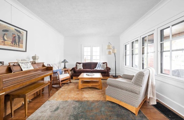 Fire Pit, Corn-Hole, Grill, Piano | Bungalow Near Broad Ripple