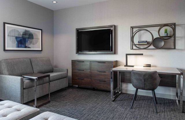 Fitness Center + Breakfast | 7 Miles from Downtown