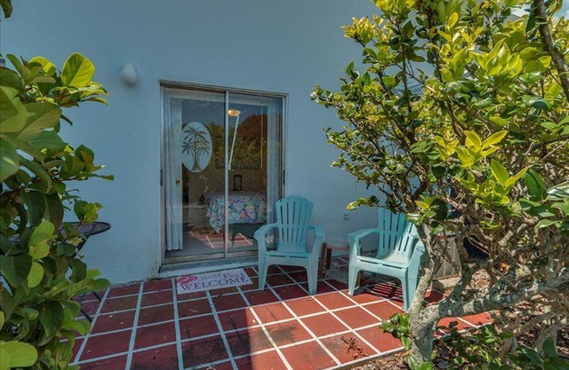 Five Palms Suite 103 - Daily - Weekly - Monthly