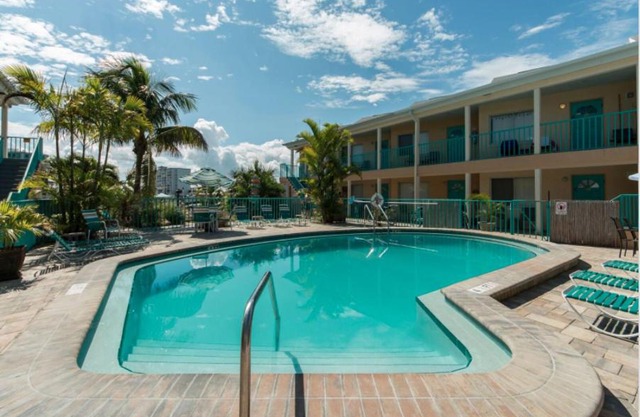 Five Palms Suite 109 - Daily - Weekly - Monthly