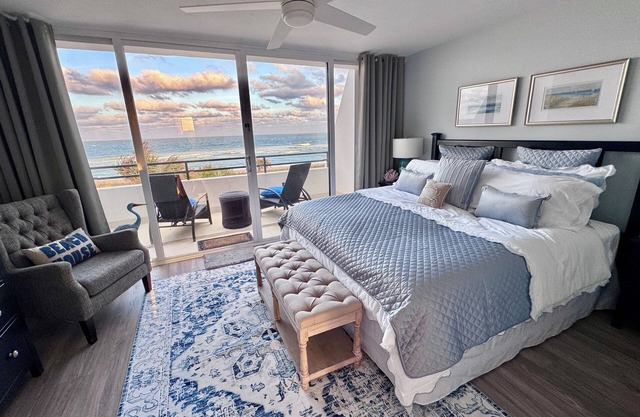 Flagler Beach Oceanfront- Upscale Townhouse- Steps to the Beach