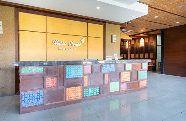 Flagship 91863 Metro House