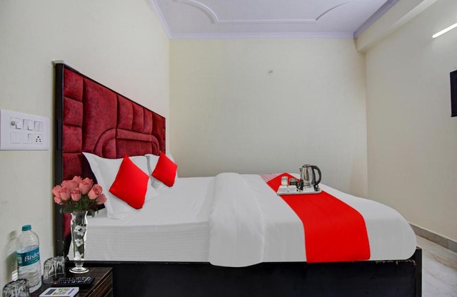 Flagship The Sky Residency Near Pvr Vikaspuri Delhi