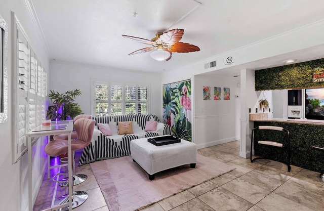 Flamingo Fling - Your Tropical Freedom Getaway