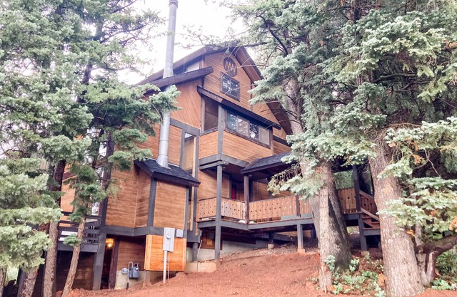 Forest Hideaway, 1 Min from Woodward, Sleeps 10