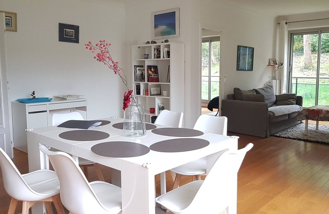 Forest Paradise, Très Grand Salon, 15 min de Paris