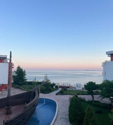 Fort Noks with sea view