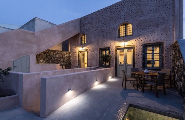 Frescoes Luxury Suites