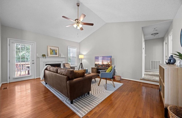 Fuquay - Quiet 3BR/2BA with Fenced Yard - Ideal for Families & Relocations