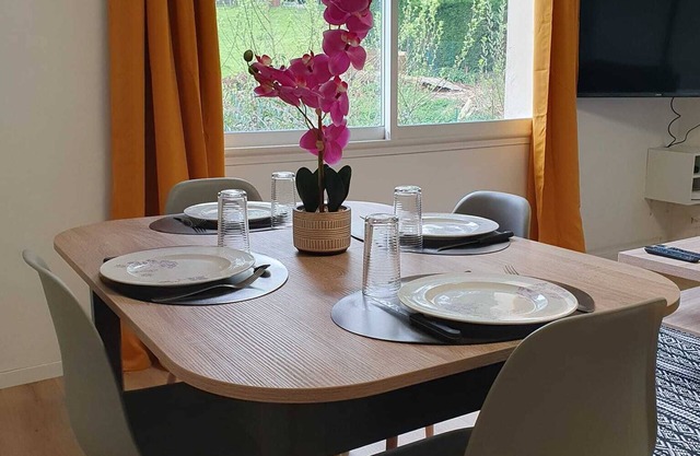 Gîte Clapec, Appartement Lumineux à 2 pas de la Plage et de Dieppe!