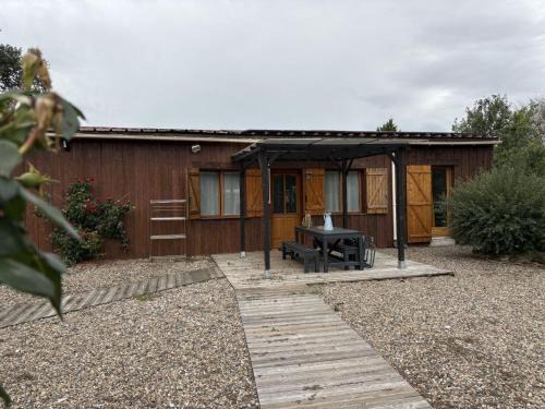 Gîte de charme avec piscine couverte en Auvergne - FR-1-489-590