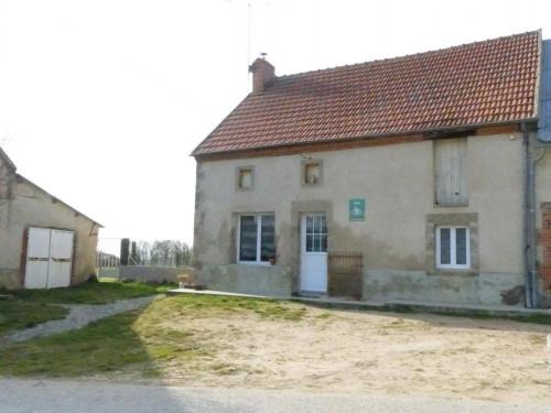 Gîte indépendant à Saint-Genest avec terrasse et jardin - FR-1-489-562