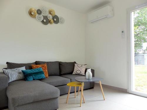 Gîte moderne avec terrasse, animaux acceptés - FR-1-489-492