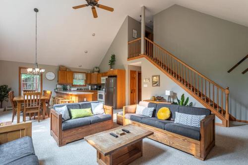 Game Area Open Concept 4 BDR