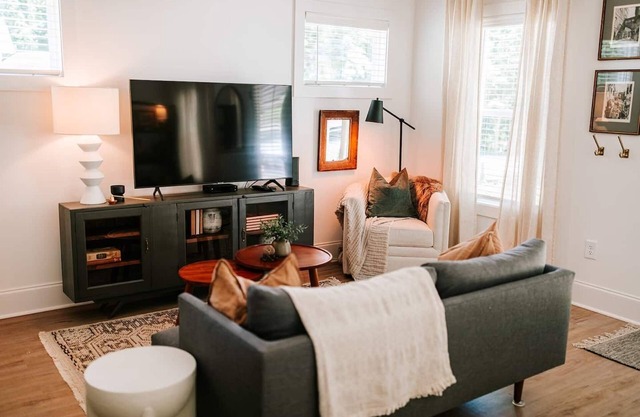 Game Day 4BR Retreat by MHM Luxury Properties