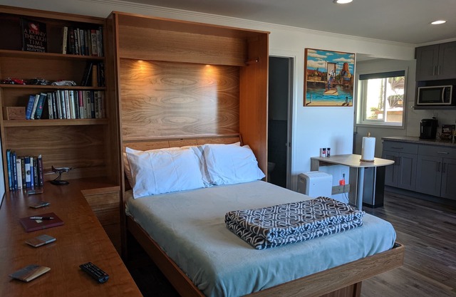 Garden Studio With S.F. View