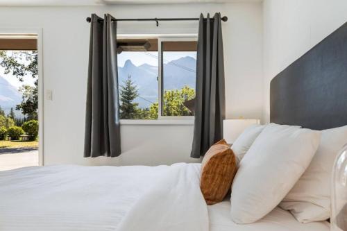 Gateway Suites Single Private Room Near Banff and Canmore