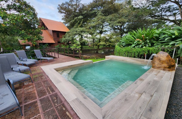 Geodesic Dome 01, Jacuzzi with Hydromassage, 20 min from La Fortuna