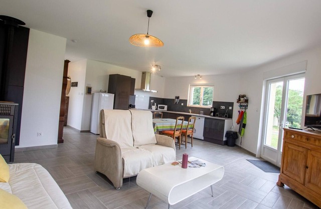 Gite Tocane-Saint-Apre, 2 bedrooms, 4 persons