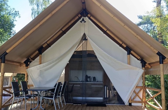 Glamping tent Luxury 4