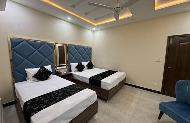 Gold Pine Hotel Lahore