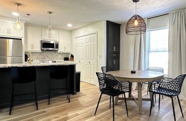 Golf Course Views, Sunsets & Chill Vibes