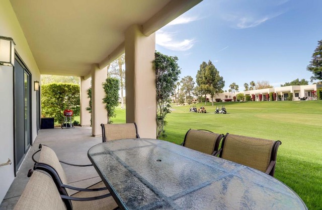 Golf Haven with Pool Access - 5 Mi to Palm Springs