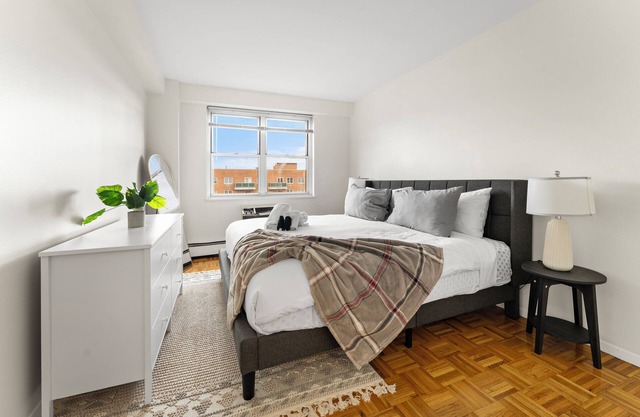 Gorgeous 2BR Next to BU 8178