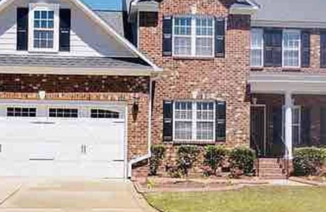 Gorgeous 4 bedroom Home! Close to Fort Bragg