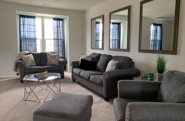 Gorgeous, Fully Furnished, 3 Story Townhome!