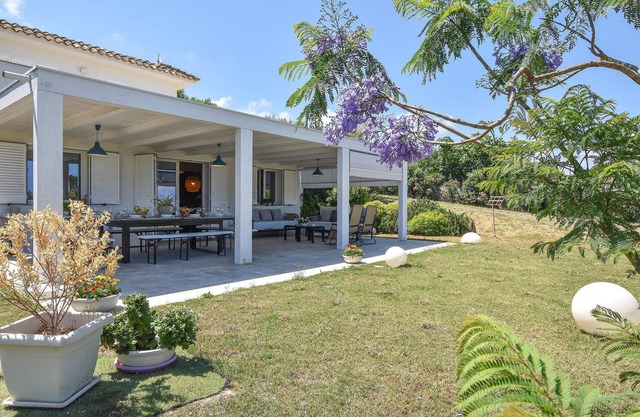 Gorgeous home in Balestrate with WiFi