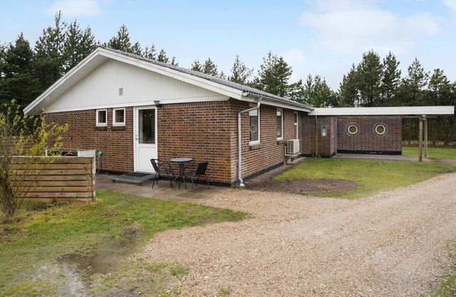 Gorgeous home in Skjern with WiFi