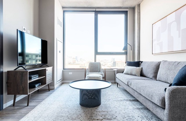 Gorgeous Loop 1BR w/Pool, Gym, nr. Financial District by Blueground