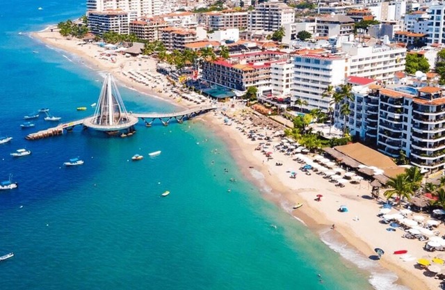 Gorgeous Villa Marina Vallarta, pool, Free Shuttle