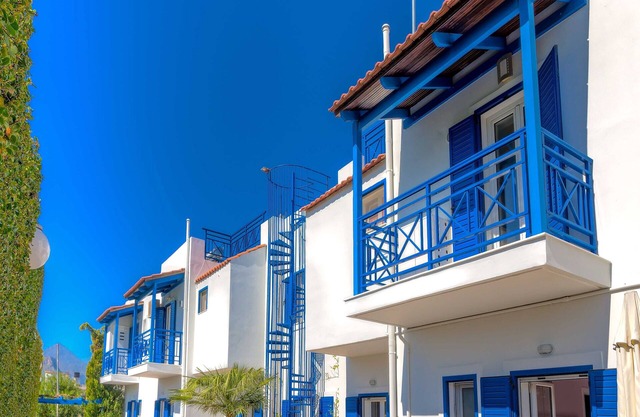 BBQ|Balcony|42Mbps|King|Backyard|Full Kitchen-1