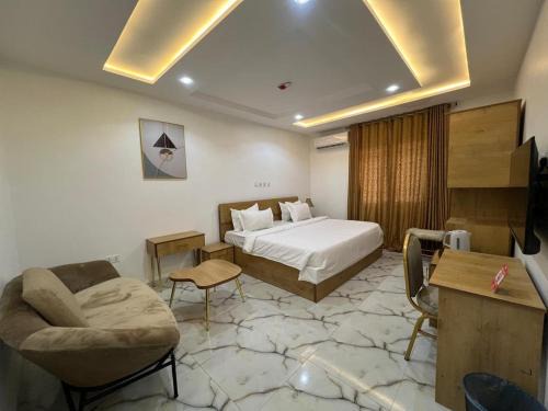 Grand Lynks Homes and Apartments