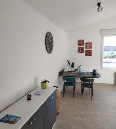 Grand studio centre ville Bretignolles