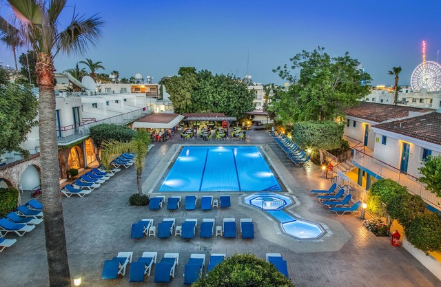 Green Bungalows Hotel Apartments