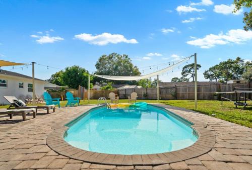 Green Oasis - Heated Pool, Mini-Golf, Ping Pong, 13 min Beach