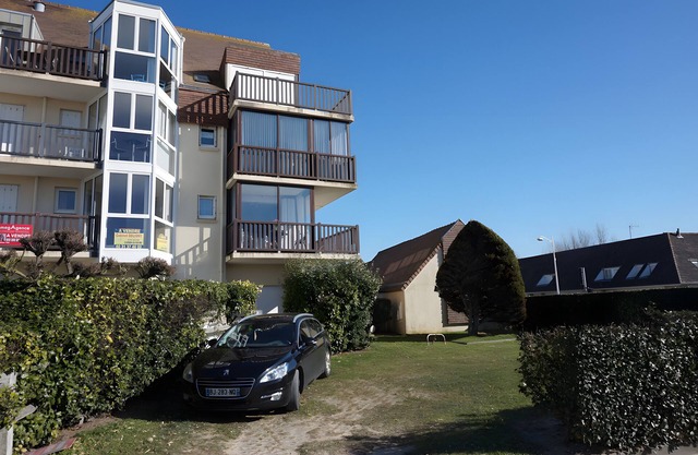 Ground Floor Apartment, 50 m from the Beach, Bernières-sur-Mer