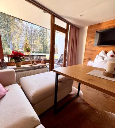 Grubhof Scholsspark, Studio Lofer mit Garten und Schwimmbad