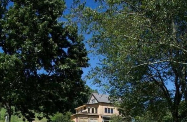 Guest House on Homestead near Floyd/Blacksburg