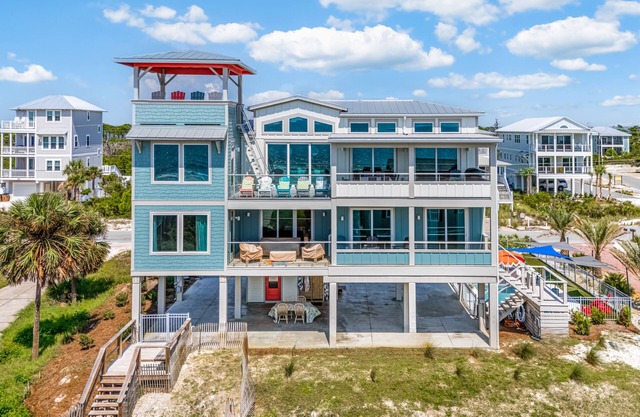 Gulf Front on North Cape San Blas w/Private Pool and 360-Degree View Watchtower