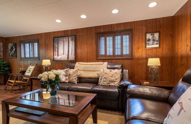 Gus`s Stump, a scenic retreat by all of the winter and summer fun of Michigan.