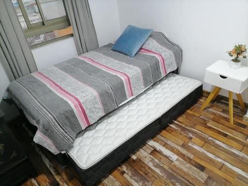 Habitación y baño privado en departamento compartido