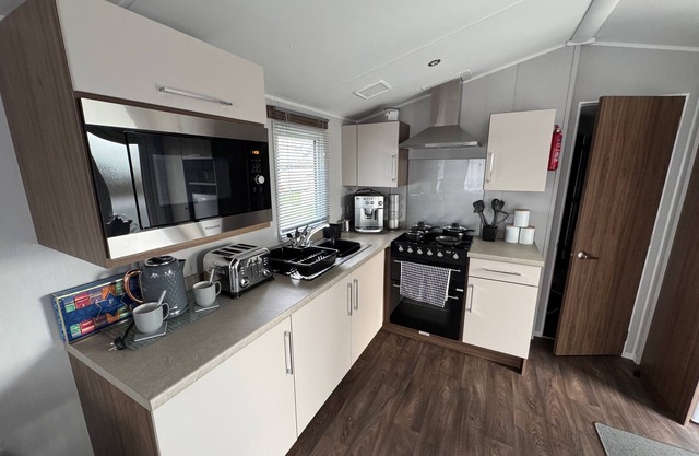 Haggerston Castle - Caravan - Sleeps 6 - Parking