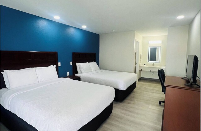 Hallmark Inn and Suites