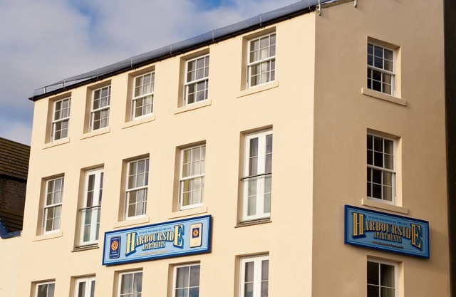 Harbourside Apartments