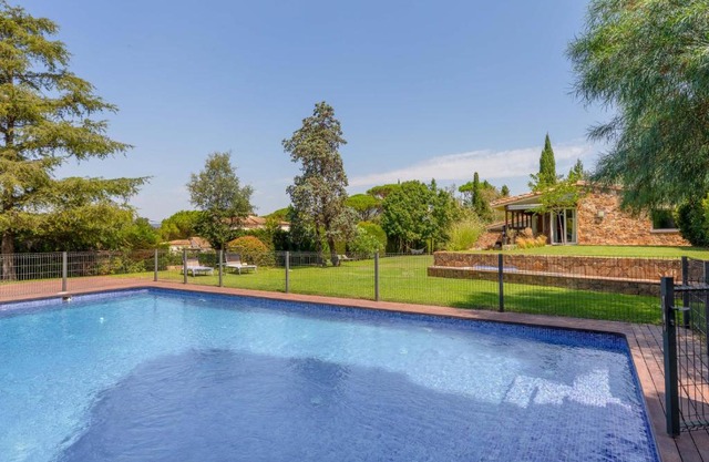 Hauzify I Villa Lulle